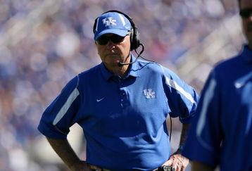 LEXINGTON, KY - OCTOBER 11:  Head Coach Rich Brooks of the Kentucky Wildcats looks on against the South Carolina Gamecocks during the game at Commonwealth Stadium on October 11, 2008 in Lexington, Kentucky. South Carolina defeated Kentucky 24-17.   (Photo by Andy Lyons/Getty Images)