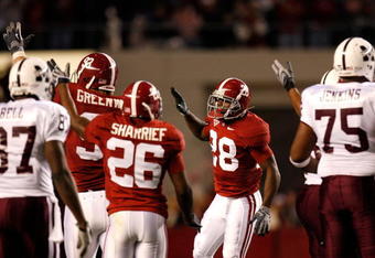 TUSCALOOSA, AL - NOVEMBER 15:  Javier Arenas #28 of the Alabama Crimson Tide and the defense react after recovering a fumble by the Mississippi State Bulldogs during the game at Bryant-Denny Stadium on November 15, 2008 in Tuscaloosa, Alabama.  (Photo by Kevin C. Cox/Getty Images)