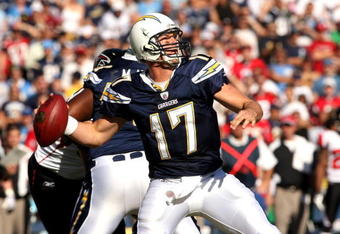 SAN DIEGO - NOVEMBER 30:  Quarterback Philip Rivers #17 of the San Diego Chargers throws a pass against the Atlanta Falcons on November 30, 2008 at Qualcomm Stadium in San Diego, California.  (Photo by Stephen Dunn/Getty Images)