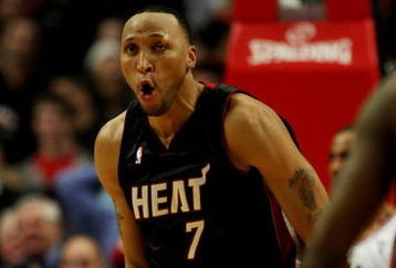 CHICAGO - FEBRUARY 12: Shawn Marion #7 of the Miami Heat celebrates hitting the game-winning shot against the Chicago Bulls on February 12, 2009 at the United Center in Chicago, Illinois. The Heat defeated the Bulls 95-93. NOTE TO USER: User expressly acknowledges and agrees that, by downloading and/or using this Photograph, User is consenting to the terms and conditions of the Getty Images License Agreement. (Photo by Jonathan Daniel/Getty Images)