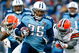 NASHVILLE, TN - DECEMBER 07:  Running back LenDale White #25 of the Tennessee Titans rushes past D'Qwell Jackson #52 of the Cleveland Browns during the game on December 7, 2008 at LP Field in Nashville, Tennessee.  (Photo by Kevin C. Cox/Getty Images)
