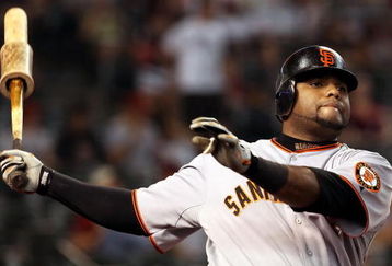 PHOENIX - JUNE 11:  Pablo Sandoval #48 of the San Francisco Giants warms up on deck during the major league baseball game against the Arizona Diamondbacks at Chase Field on June 11, 2009 in Phoenix, Arizona.  (Photo by Christian Petersen/Getty Images)