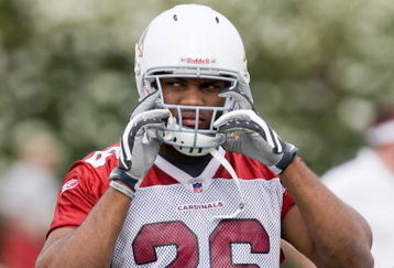 TEMPE, AZ - MAY 1 :  Chris Wells #26 of the Arizona Cardinals watches a drill during a team minicamp at the team training facility on May 1, 2009 in Tempe, Arizona.  (Photo by Jonathan Willey/Getty Images)