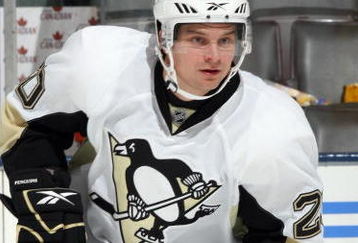TORONTO - SEPTEMBER 26:  Janne Pesonen #20 of the Pittsburgh Penguins warms up prior to their preseason NHL game against the Toronto Maple Leafs at the Air Canada Centre on September 26, 2008 in Toronto, Ontario, Canada. The Penguins defeated Leafs 5-4.  (Photo By Dave Sandford/Getty Images)