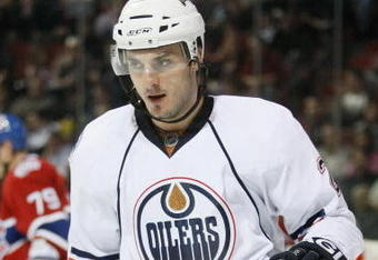 MONTREAL- MARCH 10:  Ales Kotalik #21 of the Edmonton Oilers skates with play stopped during the game against the Montreal Canadiens at the Bell Centre on March 10, 2009 in Montreal, Quebec, Canada.  The Canadiens defeated the Oilers 4-3 in overtime.  (Photo by Richard Wolowicz/Getty Images)