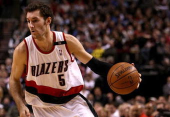 PORTLAND, OR - NOVEMBER 19:  Rudy Fernandez #5  of the Portland Trail Blazers drives to the basket during the game against the Chicago Bulls at the Rose Garden on November 6, 2008 in Portland, Oregon.  NOTE TO USER: User expressly acknowledges and agrees that, by downloading and or using this Photograph, user is consenting to the terms and conditions of the Getty Images License Agreement.  (Photo by Jonathan Ferrey/Getty Images)