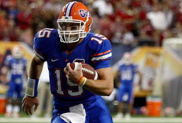 ATLANTA - DECEMBER 06:  Quarterback Tim Tebow #15 of the Florida Gators runs against the Alabama Crimson Tide during the SEC Championship on December 6, 2008 at the Georgia Dome in Atlanta, Georgia. The Gators defeated the Crimson Tide 31-20.  (Photo by Chris Graythen/Getty Images)
