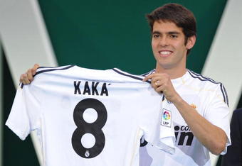 MADRID, SPAIN - JUNE 30:  New signing Kaka presents his new Real Madrid shirt during his official presentation as a Real Madrid player at the Santiago Bernabeu Stadium on June 30, 2009 in Madrid, Spain.  (Photo by Denis Doyle/Getty Images)