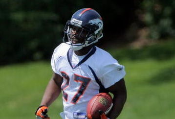 ENGLEWOOD, CO - JUNE 12:  First round draft pick running back Knowshon Moreno #27 of the Denver Broncos runs the ball during minicamp practice at the Broncos Dove Valley training facility on June 12, 2009 in Englewood, Colorado.  (Photo by Doug Pensinger/Getty Images)