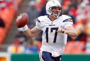 KANSAS CITY, MO - DECEMBER 14:  Philip Rivers #17 of the San Diego Chargers rolls out of the pocket against the Kansas City Chiefs during the first half on December 14, 2008 at Arrowhead Stadium in Kansas City, Missouri.  (Photo by Harry How/Getty Images)
