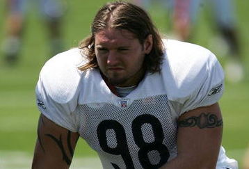 BOURBONNAIS, IL - JULY 30: Dusty Dvoracek #98 of the Chicago Bears takes a break during a summer training camp practice on July 30, 2007 at Olivet Nazarene University in Bourbonnais, Illinois. (Photo by Jonathan Daniel/Getty Images)  