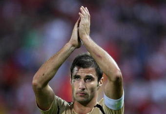MADRID, SPAIN - OCTOBER 01:  Lorik Cana of Marseille acknowledges the fans at the end of the UEFA Champions League Group D match between Atletico Madrid and Marseille at the Vicente Calderon Stadium on October 1, 2008 in Madrid, Spain. Atletico Madrid won the match 2-1.  (Photo by Jasper Juinen/Getty Images)