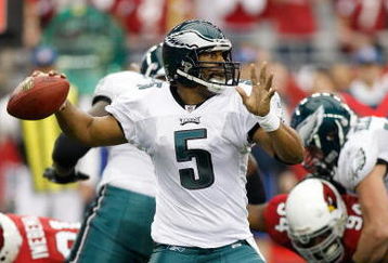 GLENDALE, AZ - JANUARY 18:  Quarterback Donovan McNabb #5 of the Philadelphia Eagles looks to throw the ball in the second quarter during the NFC championship game against the Arizona Cardinals on January 18, 2009 at University of Phoenix Stadium in Glendale, Arizona.  (Photo by Chris Graythen/Getty Images)