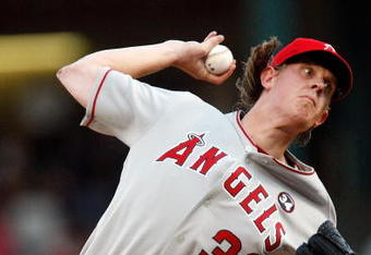 ARLINGTON, TX - JULY 1:  Pitcher Jered Weaver #36 of the Los Angeles Angels of Anaheim throws against the Texas Rangers at Rangers Ballpark July 1, 2009 in Arlington, Texas.  (Photo by Ronald Martinez/Getty Images)
