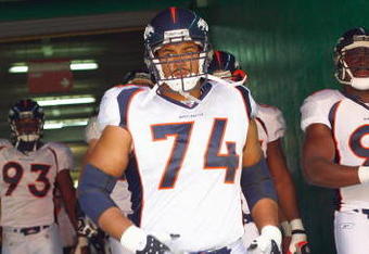KANSAS CITY - SEPTEMBER 28: Ryan Harris #74 of the Denver Broncos walks down the tunnel before the game against the Kansas City Chiefs on September 28, 2008 at Arrowhead Stadium in Kansas City, Missouri. The Chiefs defeated the Broncos 33-19.  (Photo by: Jamie Squire/Getty Images)