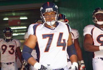 KANSAS CITY - SEPTEMBER 28: Ryan Harris #74 of the Denver Broncos walks down the tunnel before the game against the Kansas City Chiefs on September 28, 2008 at Arrowhead Stadium in Kansas City, Missouri. The Chiefs defeated the Broncos 33-19.  (Photo by: Jamie Squire/Getty Images)