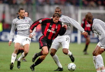 14 Feb 2001:  Leonardo of AC Milan runs through the defence during the UEFA Champions League Group B match against Paris St Germain played at the San Siro, in Milan, Italy. The match ended in a 1-1 draw. \ Mandatory Credit: Jamie McDonald /Allsport