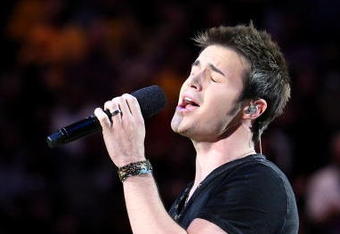 LOS ANGELES, CA - JUNE 07:  Singer Kris Allen sings the national anthem before Game Two of the 2009 NBA Finals between the Los Angeles Lakers and the Orlando Magic at Staples Center on June 7, 2009 in Los Angeles, California. NOTE TO USER: User expressly acknowledges and agrees that, by downloading and or using this photograph, User is consenting to the terms and conditions of the Getty Images License Agreement.  (Photo by Jed Jacobsohn/Getty Images)