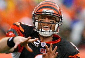CINCINNATI - DECEMBER 09:  Quarterback Carson Palmer #9 of the Cincinnati Bengals passes against the St. Louis Rams during the first half at Paul Brown Stadium on December 9, 2007 in Cincinnati, Ohio.  Cincinnati defeated St. Louis 19-10.  (Photo by Kevin C. Cox/Getty Images)