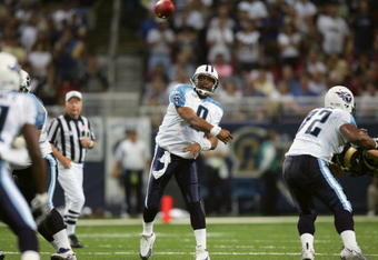ST. LOUIS - SEPTEMBER 25:   Quaterback Steve McNair #9 of the Tennessee Titans passes the ball against the St. Louis Rams during the game on September 25, 2005 at the Edward Jones Dome in St. Louis, Missouri. The St. Louis Rams defeated the Tennessee Titans 31-27.  (Photo by Elsa/Getty Images)