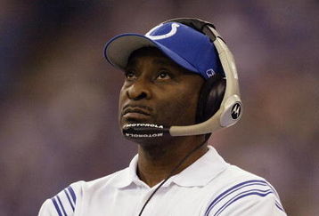 INDIANAPOLIS - DECEMBER14:  Defensive coordinator Ron Meeks of the Indianapolis Colts during the game against the Atlanta Falcons on December 14, 2003 at the RCA Dome in Indianapolis, Indiana. The Colts defeated the Falcons 34-7. (Photo by Tom Pidgeon/Getty Images)