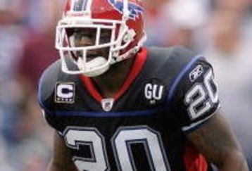 ORCHARD PARK, NY - SEPTEMBER 7:  Donte Whitner #20 of the Buffalo Bills moves on the field during the game against the Seattle Seahawks at Ralph Wilson Stadium on September 7, 2008 in Orchard Park, New York. (Photo by Rick Stewart/Getty Images)