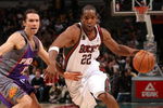 MILWAUKEE - JANUARY 22:  Michael Redd #22 of the Milwaukee Bucks drives against Steve Nash #13 of the Phoenix Suns at the Bradley Center on January 22, 2008 in Milwaukee, Wisconsin. The Suns won 114-105. NOTE TO USER: User expressly acknowledges and agrees that, by downloading and/or using this Photograph, user is consenting to the terms and conditions of the Getty Images License Agreement.  (Photo by Jonathan Daniel/Getty Images)