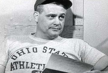 Woody_hayes_reading_feature