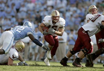 CHAPEL HILL, NC - NOVEMBER 5:  Linebacker Brian Toal #16 of the Boston College Eagles rushes against the North Carolina Tar Heels at Kenan Stadium on November 5, 2005 in Chapel Hill, North Carolina. North Carolina won 16-14.  (Photo By Grant Halverson/Getty Images)
