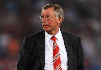 ROME - MAY 27:  Sir Alex Ferguson manager of Manchester United looks dejected after Barcelona won the UEFA Champions League Final match between Barcelona and Manchester United at the Stadio Olimpico on May 27, 2009 in Rome, Italy. Barcelona won 2-0.  (Photo by Shaun Botterill/Getty Images)