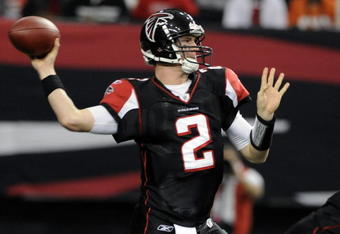 ATLANTA - DECEMBER 14: Quarterback Matt Ryan #2 of the Atlanta Falcons sets to pass against the Tampa Bay Buccaneers at the Georgia Dome on December 14, 2008 in Atlanta, Georgia.  (Photo by Al Messerschmidt/Getty Images)