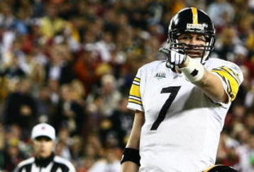 TAMPA, FL - FEBRUARY 01:  Quarterback Ben Roethlisberger #7 of the Pittsburgh Steelers points against the Arizona Cardinals during Super Bowl XLIII on February 1, 2009 at Raymond James Stadium in Tampa, Florida.  (Photo by Chris McGrath/Getty Images)