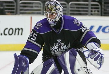 LOS ANGELES - SEPTEMBER 18:  Goaltender Jonathan Bernier #45 of the Los Angeles Kings stops the puck during NHL preseason game action against the San Jose Sharks at the Staples Center on September 18, 2007 in Los Angeles, California.  (Photo by Harry How/Getty Images)