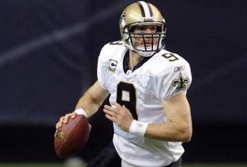 ATLANTA - NOVEMBER 9: Quarterback Drew Brees #9 of the New Orleans Saints sets to pass against the Atlanta Falcons at the Georgia Dome on November 9, 2008 in Atlanta, Georgia.  (Photo by Al Messerschmidt/Getty Images) 