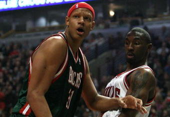 CHICAGO - MARCH 06:  Charlie Villanueva #31 of the Milwaukee Bucks reacts after he didn't get a call on an offensive play which he thought he was fouled on in the first quarter as Ben Gordon #7 of the Chicago Bulls looks on at the United Center on March 6, 2009 in Chicago, Illinois.  NOTE TO USER: User expressly acknowledges and agreees that, by downloading and/or using this Photograph, User is consenting to the terms and conditions of the Getty Images License Agreement.  (Photo by Jonathan Daniel/Getty Images)