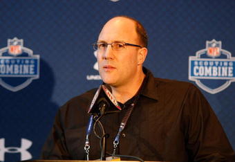 INDIANAPOLIS, IN - FEBRUARY 21:  Scott Pioli of the Kansas City Chiefs speaks to the media during the NFL Scouting Combine presented by Under Armour at Lucas Oil Stadium on February 21, 2009 in Indianapolis, Indiana. (Photo by Scott Boehm/Getty Images)