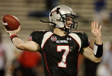 ORLANDO, FL - JANUARY 04:  Quarterback Garrett Gilbert #7 of the black team throws a pass in the All America Under Armour Football Game at Florida Citrus Bowl on January 4, 2009 in Orlando, Florida.  (Photo by Doug Benc/Getty Images)