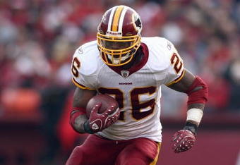 SAN FRANCISCO - DECEMBER 28:  Clinton Portis #26 of the Washington Redskins carries the ball during the game against of the San Fransisco 49ers at Candlestick Park on December 28, 2008 in San Francisco, California. (Photo by: Jonathan Ferrey/Getty Images)