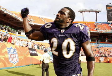 MIAMI - JANUARY 04:  Ed Reed #20 of the Baltimore Ravens celebrates a 27-9 AFC Wild Card victory over the Miami Dolphins on January 4, 2009 at Dolphin Stadium in Miami, Florida.  (Photo by Gregory Shamus/Getty Images)