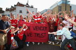 LONDON, ENGLAND - MAY 24:  Arsenal fans participate in a planned rally in support of their manager Arsene Wenger before the Barclays Premier League match between Arsenal and Stoke City at Emirates Stadium on May 24, 2009 in London, England.  (Photo by Ryan Pierse/Getty Images)
