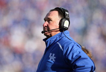 LEXINGTON, KY - NOVEMBER 8:  Head coach Rich Brooks of the Kentucky Wildcats looks on during the game against the Georgia Bulldogs at Commonwealth Stadium on November 8, 2008 in Lexington, Kentucky. (Photo by Andy Lyons/Getty Images)