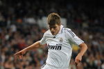 MADRID, SPAIN - APRIL 21:  Klaas Jan Huntelaar of Real Madrid in action during the La Liga match between Real Madrid and Getafe at the Santiago Bernabeu stadium on April 21,  2009 in Madrid Spain.  (Photo by Denis Doyle/Getty Images)