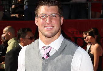 LOS ANGELES, CA - JULY 15:  Football player Tim Tebow arrives at the 2009 ESPY Awards held at Nokia Theatre LA Live on July 15, 2009 in Los Angeles, California. The 17th annual ESPYs will air on Sunday, July 19 at 9PM ET on ESPN.  (Photo by Jason Merritt/Getty Images)