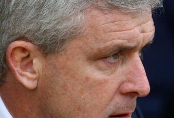 PORTSMOUTH, UNITED KINGDOM - FEBRUARY 14:  Mark Hughes the Manchester City manager looks on during the Barclays Premier League match between Portsmouth and Manchester City at Fratton Park on February 14, 2009 in London, England.  (Photo by Phil Cole/Getty Images)