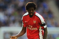 LONDON - APRIL 18:  Emmanuel Adebayor of Arsenal in action during the FA Cup sponsored by E.ON Semi Final match between Arsenal and Chelsea at Wembley Stadium on April 18, 2009 in London, England.  (Photo by Shaun Botterill/Getty Images)