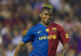VALENCIA, SPAIN - MAY 13:  Samuel Eto'o of Barcelona in action during the Copa del Rey final match between Barcelona and Athletic Bilbao at the Mestalla stadium on May 13, 2009 in Valencia, Spain. Barcelona won 4-1.  (Photo by Manuel Queimadelos Alonso/Getty Images)