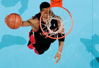 NEW ORLEANS - FEBRUARY 06:  Jamario Moon #33 of the Toronto Raptors dunks the ball against the New Orleans Hornets on February 6, 2009 in New Orleans, Louisiana. The Hornets defeated the Raptors 101-92.   NOTE TO USER: User expressly acknowledges and agrees that, by downloading and/or using this Photograph, user is consenting to the terms and conditions of the Getty Images License Agreement.  (Photo by Chris Graythen/Getty Images)