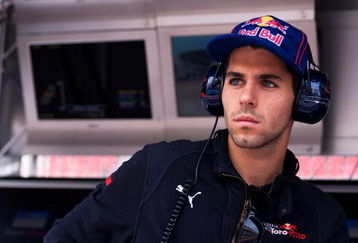 BARCELONA, SPAIN - MAY 08:  Jaime Alguersuari of Spain and Carlin Motorsport is seen on the Scuderia Toro Rosso pitwall during practice for the Spanish Formula One Grand Prix at the Circuit de Catalunya on May 8, 2009 in Barcelona, Spain.  (Photo by Peter Fox/Getty Images)