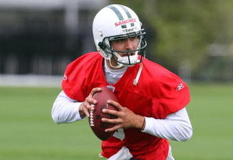FLORHAM PARK, NJ - MAY 02:  Quarterback Mark Sanchez #6 of the New York Jets throws a pass during minicamp on May 2, 2009 at the Atlantic Health Jets Training Center in Florham Park, New Jersey.  (Photo by Jim McIsaac/Getty Images)