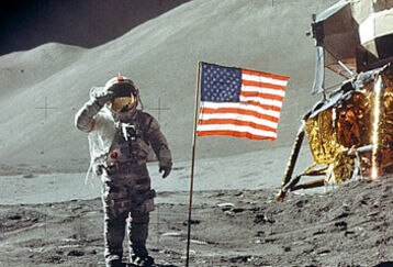 Apollo11_salute_feature